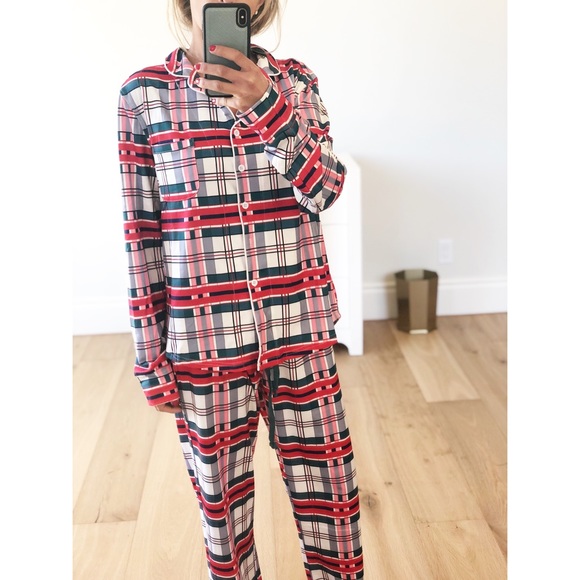 Plaid Christmas Pajamas PJS Set - Picture 7 of 8